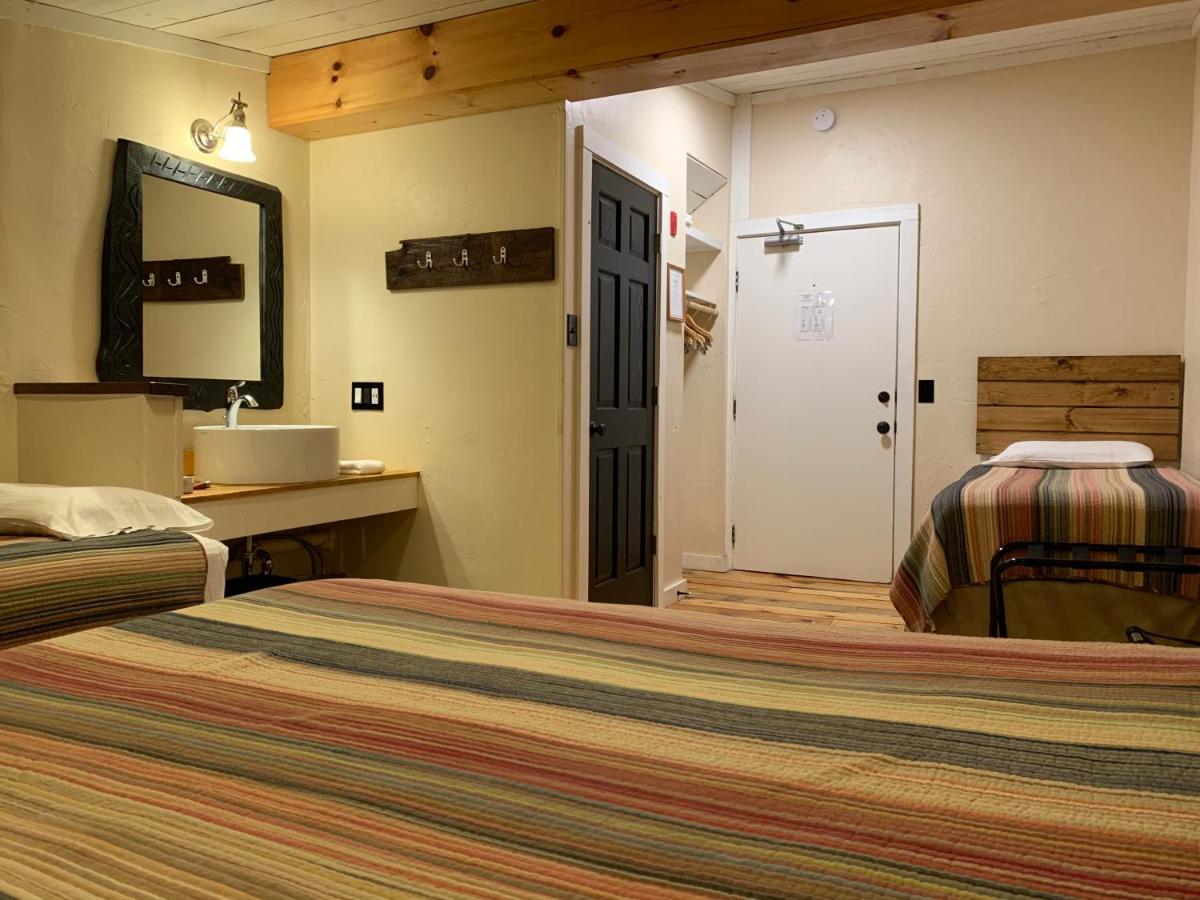 Trailside Inn Килингтън Екстериор снимка